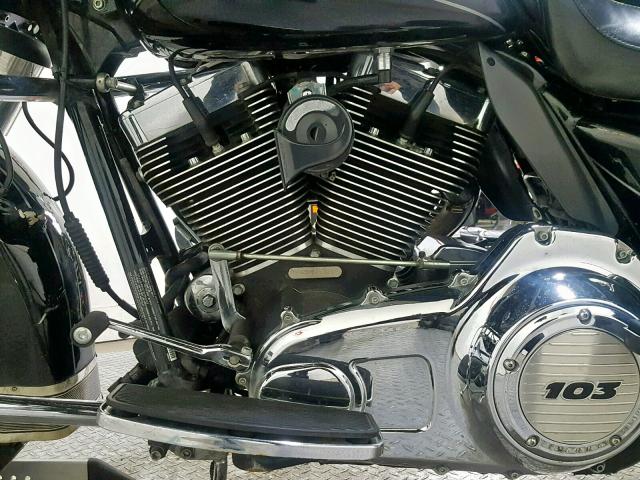 1HD1KEM15BB676268 - 2011 HARLEY-DAVIDSON FLHTK BLACK photo 12