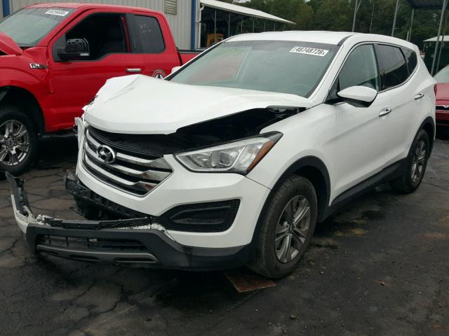 5XYZT3LB7GG337797 - 2016 HYUNDAI SANTA FE S WHITE photo 2