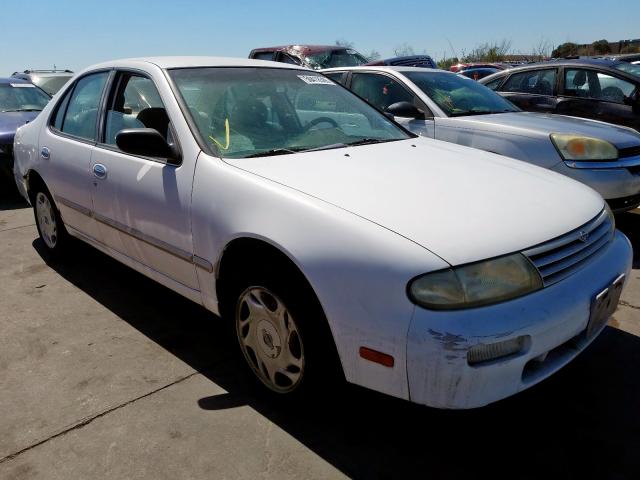 1N4BU31D7VC261055 - 1997 NISSAN ALTIMA XE WHITE photo 1