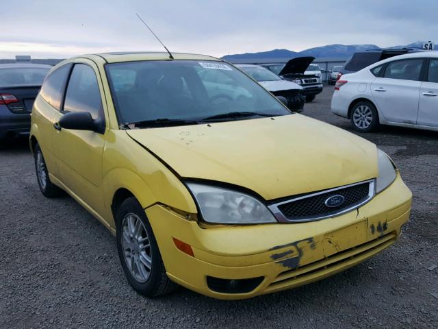 3FAFP31N05R127670 - 2005 FORD FOCUS ZX3 YELLOW photo 1