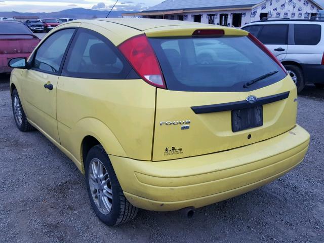 3FAFP31N05R127670 - 2005 FORD FOCUS ZX3 YELLOW photo 3