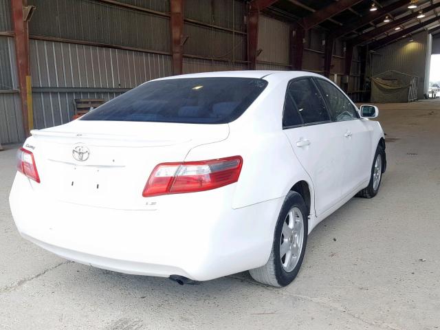 4T4BE46K08R015243 - 2008 TOYOTA CAMRY CE WHITE photo 4