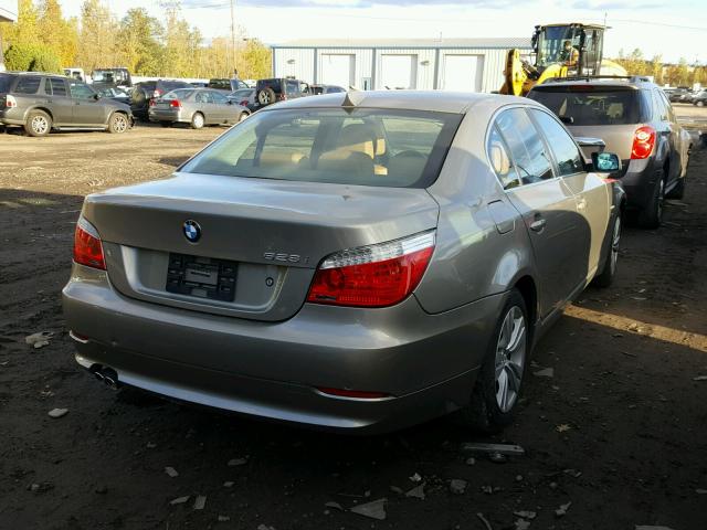 WBANV13539C154571 - 2009 BMW 528 XI SILVER photo 4