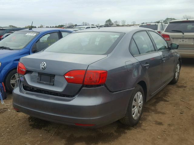 3VW1K7AJ2DM241749 - 2013 VOLKSWAGEN JETTA BASE Մոխրագույն լուսանկար 4