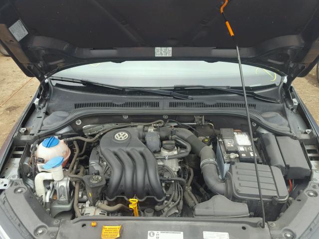 3VW1K7AJ2DM241749 - 2013 VOLKSWAGEN JETTA BASE Մոխրագույն լուսանկար 7