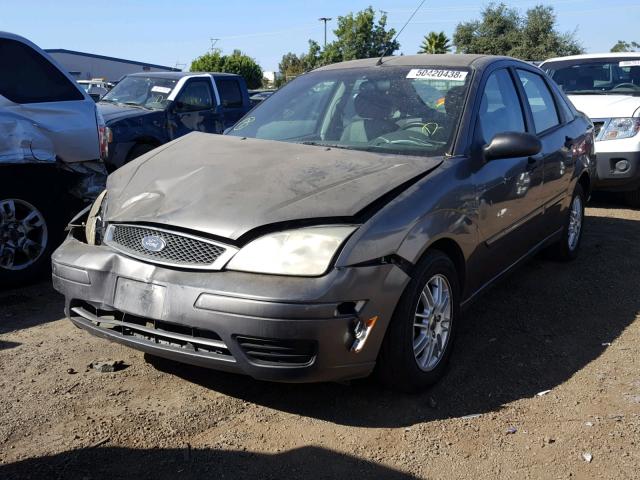 1FAFP34N15W117769 - 2005 FORD FOCUS ZX4 CHARCOAL photo 2