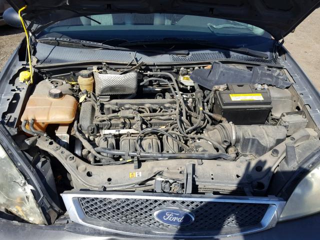 1FAFP34N15W117769 - 2005 FORD FOCUS ZX4 CHARCOAL photo 7