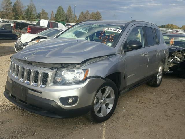 1C4NJCBA7GD621314 - 2016 JEEP COMPASS SP ვერცხლისფერი ფოტო 2