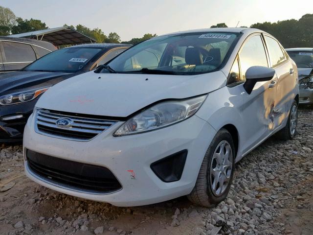 3FADP4BJXCM125492 - 2012 FORD FIESTA SE WHITE photo 2