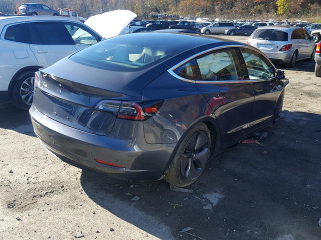 5YJ3E1EB6JF074976 - 2018 TESLA MODEL 3 GRAY photo 4