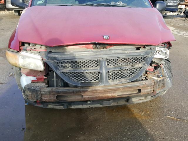 1B4GP45L5XB845314 - 1999 DODGE CARAVAN SE RED photo 9