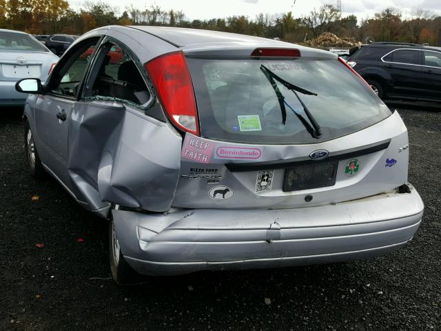 1FAFP31N26W164380 - 2006 FORD FOCUS ZX3 GRAY photo 3