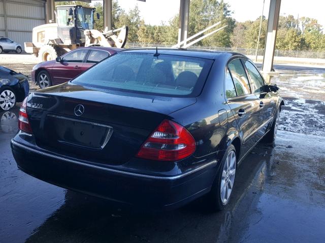 WDBUF65J63A209549 - 2003 MERCEDES-BENZ E 320 BLUE photo 4