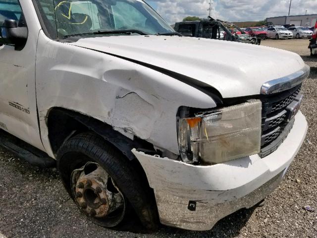 1GD412C80DF190506 - 2013 GMC SIERRA C35 WHITE photo 9