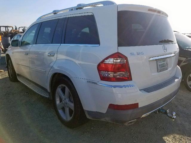 4JGBF25E49A484796 - 2009 MERCEDES-BENZ GL WHITE photo 3