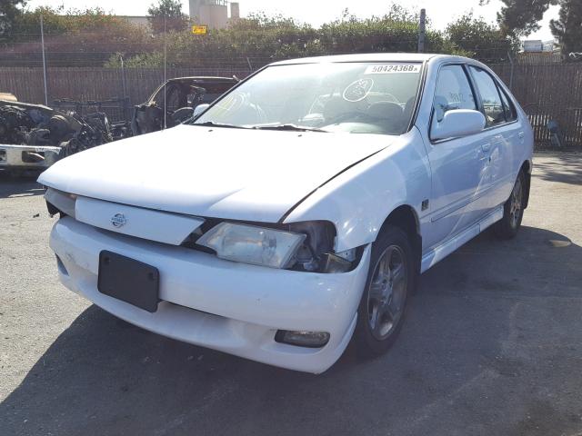 3N1BB41D0XL004450 - 1999 NISSAN SENTRA SE WHITE photo 2