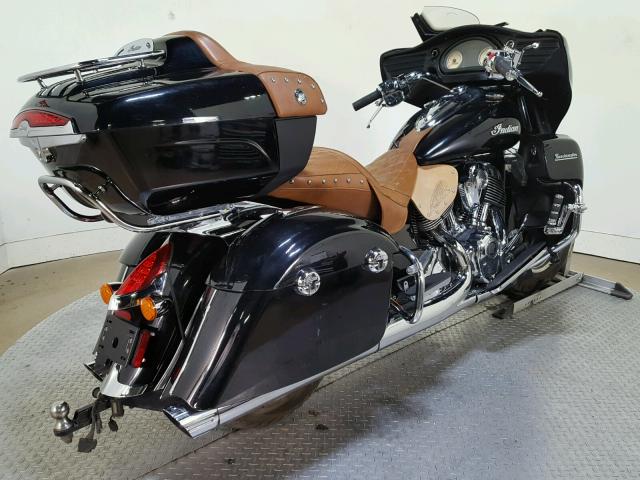 56KTRAAA2G3330709 - 2016 INDIAN MOTORCYCLE CO. ROADMASTER BLACK photo 8