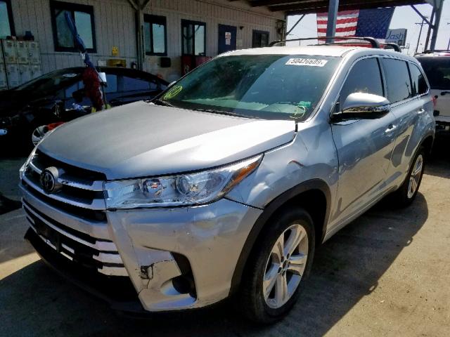 5TDZZRFH9JS266856 - 2018 TOYOTA HIGHLANDER SILVER photo 2