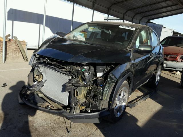 3CZRU5H31HM704444 - 2017 HONDA HR-V LX GREEN photo 2