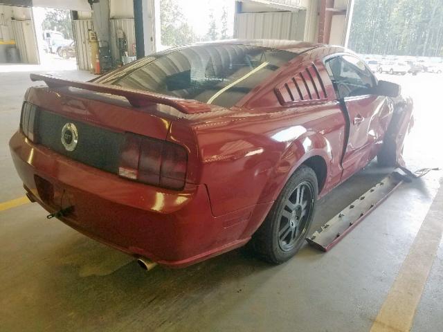 1ZVFT82H055109360 - 2005 FORD MUSTANG GT RED photo 4