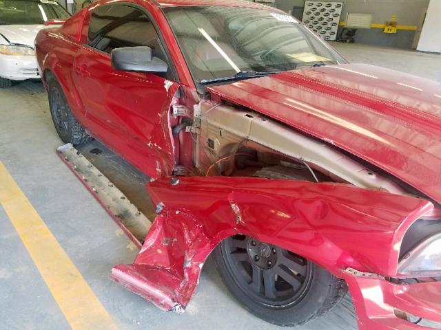 1ZVFT82H055109360 - 2005 FORD MUSTANG GT RED photo 9