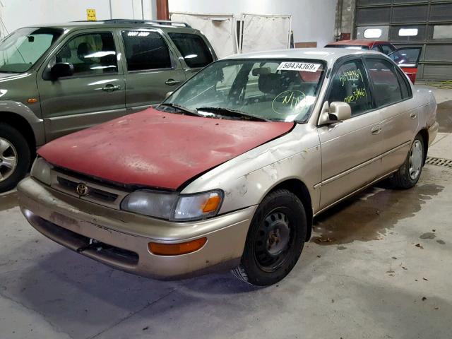 1NXBB02E3VZ581002 - 1997 TOYOTA COROLLA DX SILVER photo 2