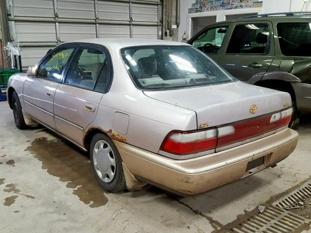 1NXBB02E3VZ581002 - 1997 TOYOTA COROLLA DX SILVER photo 3