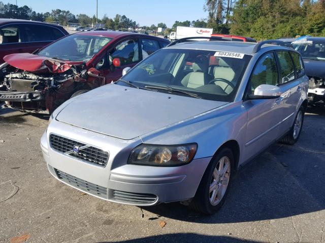 YV1MW382672293189 - 2007 VOLVO V50 2.4I SILVER photo 2