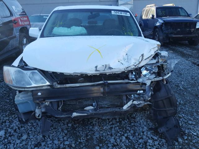 4T1BF28B4YU110526 - 2000 TOYOTA AVALON XL WHITE photo 9