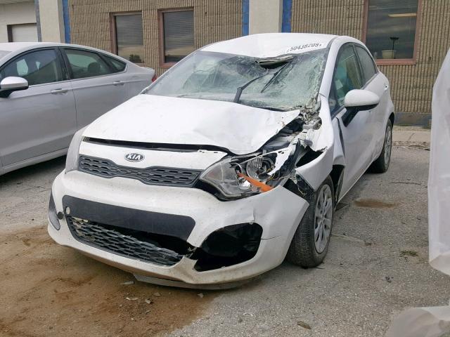 KNADM5A3XC6038989 - 2012 KIA RIO LX WHITE photo 2