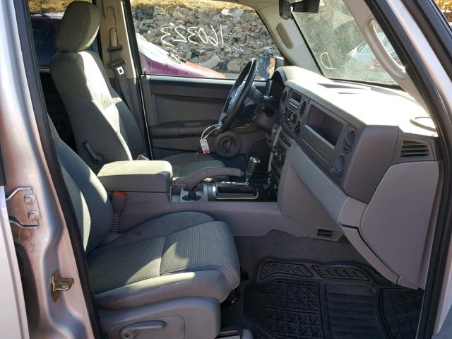 1J8HG48K17C598659 - 2007 JEEP COMMANDER SILVER photo 5