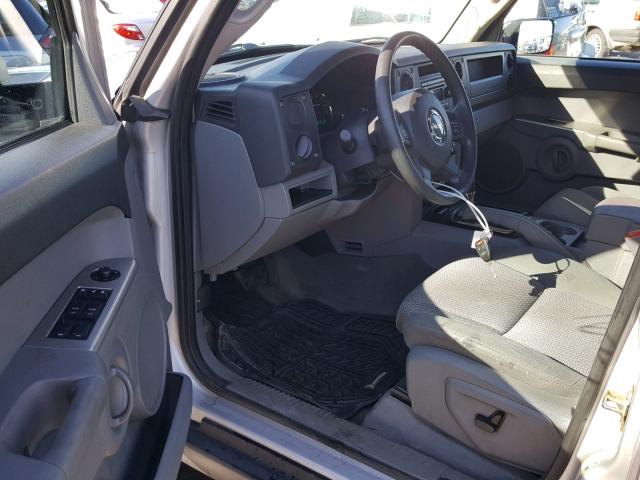 1J8HG48K17C598659 - 2007 JEEP COMMANDER SILVER photo 9