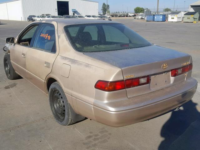 4T1BF28K5WU055680 - 1998 TOYOTA CAMRY CE GOLD photo 3