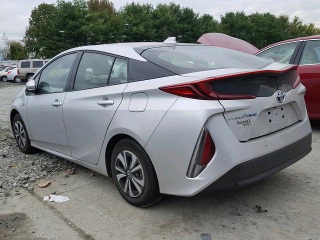 JTDKARFP1H3068056 - 2017 TOYOTA PRIUS PRIM 银色 照片 3