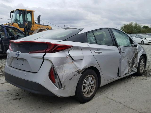 JTDKARFP1H3068056 - 2017 TOYOTA PRIUS PRIM 银色 照片 4