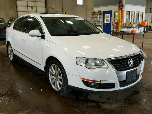 WVWJK7AN3AE067908 - 2010 VOLKSWAGEN PASSAT KOM WHITE photo 1