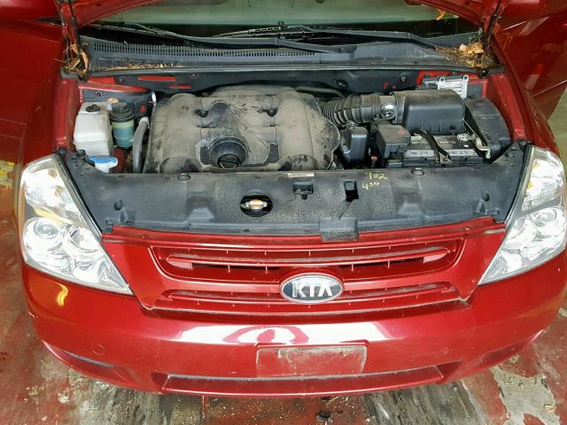 KNDMG4C33A6330479 - 2010 KIA SEDONA LX MAROON photo 7