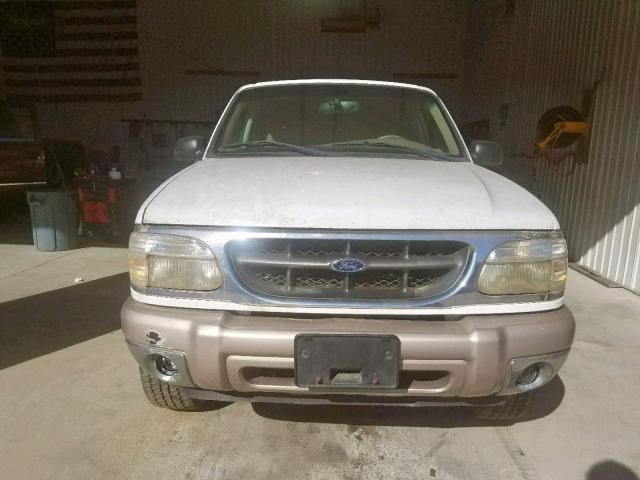 1FMDU74E0YZA65356 - 2000 FORD EXPLORER E WHITE photo 9