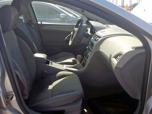 1G1ZC5EU5CF161025 - 2012 CHEVROLET MALIBU 1LT 银色 照片 5