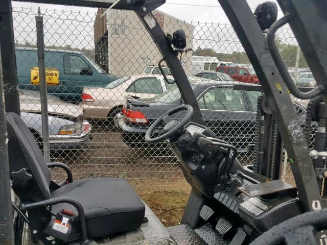 CP1F29P9839 - 2012 NISSAN FORKLIFT SILVER photo 5