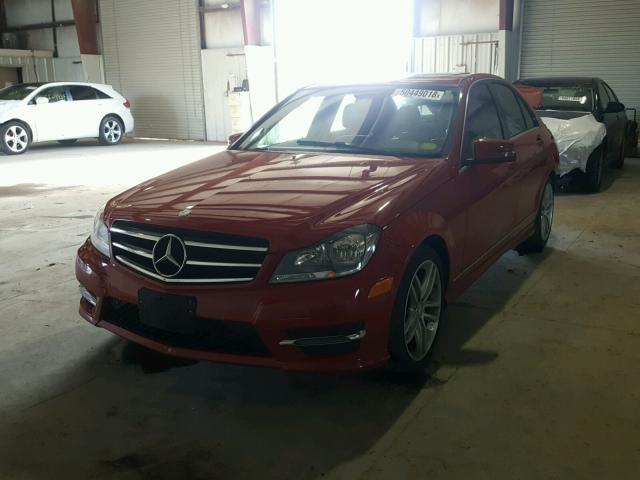 WDDGF4HB6EA961817 - 2014 MERCEDES-BENZ C 250 RED photo 2