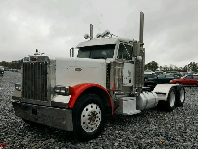 1XP5DB9X51N547032 - 2001 PETERBILT 379 WHITE photo 2