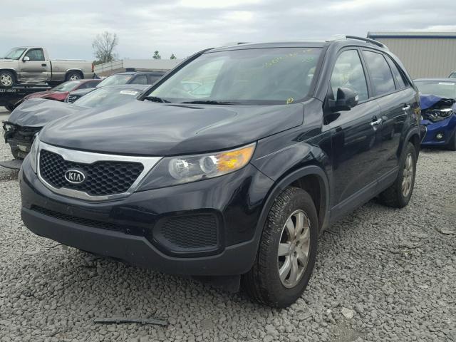 5XYKT4A22DG383270 - 2013 KIA SORENTO LX BLACK photo 2