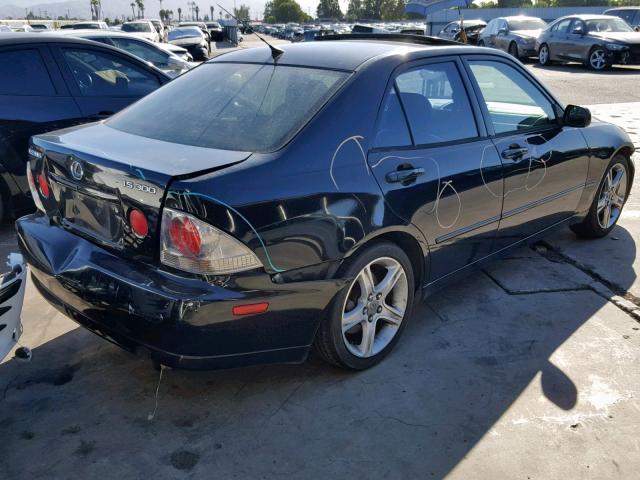 JTHBD182310019523 - 2001 LEXUS IS 300 BLACK photo 4