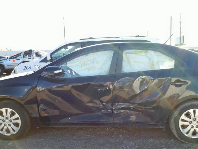 KNAFU4A26A5054619 - 2010 KIA FORTE EX BLACK photo 10