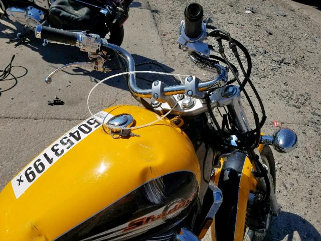 1HFSC1804XA300287 - 1999 HONDA VT1100 C YELLOW photo 5