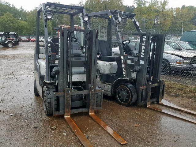 CP1F29P7821 - 2011 NISSAN FORKLIFT SILVER photo 1