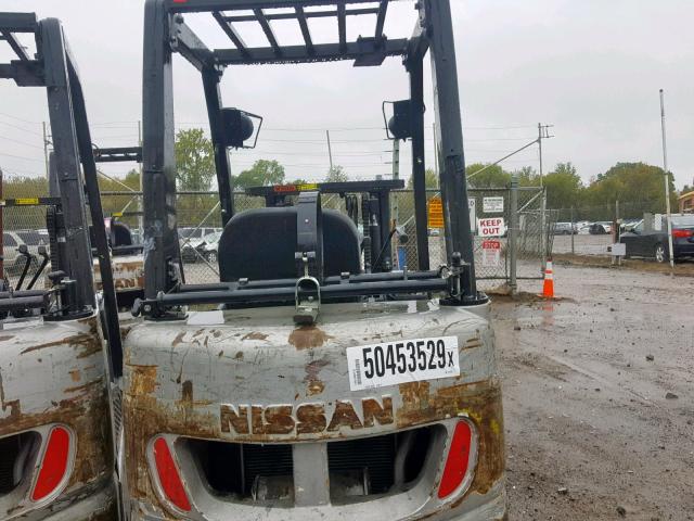 CP1F29P7821 - 2011 NISSAN FORKLIFT SILVER photo 6