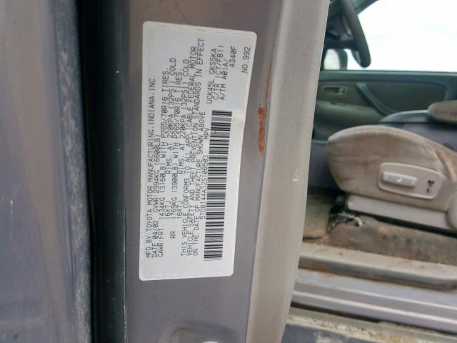 5TDBT44A32S106503 - 2002 TOYOTA SEQUOIA SR SILVER photo 10