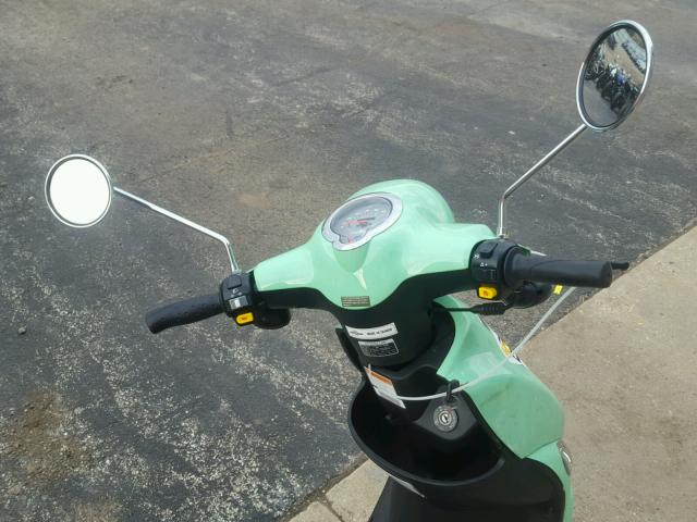 RFVPAC209J1018881 - 2018 GENUINE SCOOTER CO. BUDDY 125 GREEN photo 5